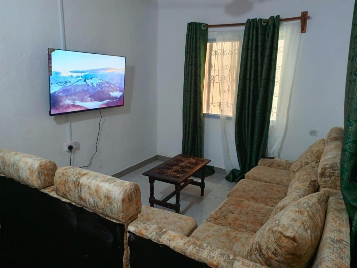 Kipepeo Lamu